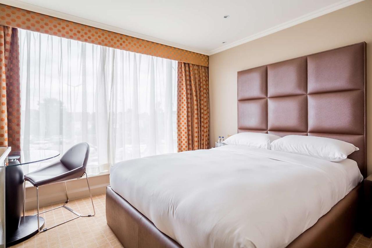 Radisson Blu Hotel, London Heathrow Hotel