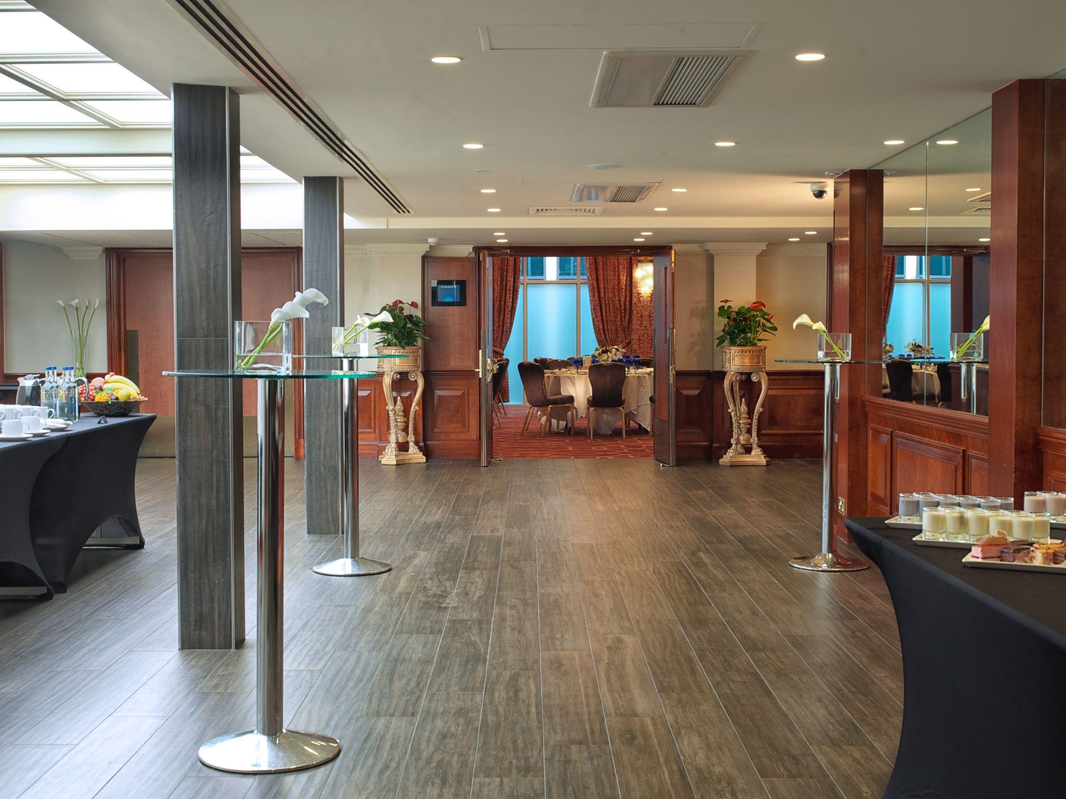 Radisson Blu Hotel, London Heathrow 4*