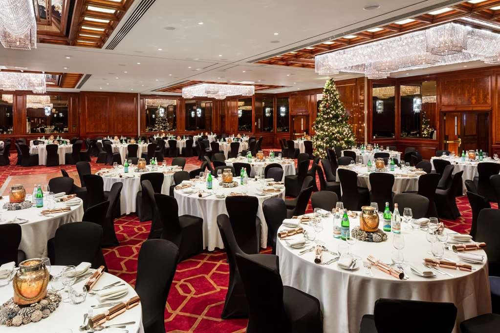 Radisson Blu Hotel, London Heathrow 4*