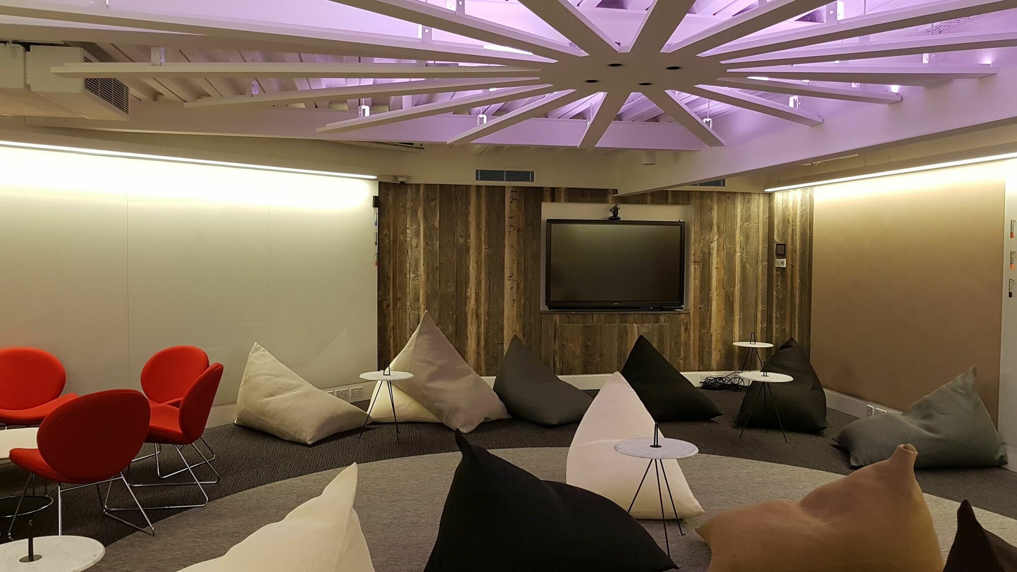 Radisson Blu Hotel, London Heathrow 4*
