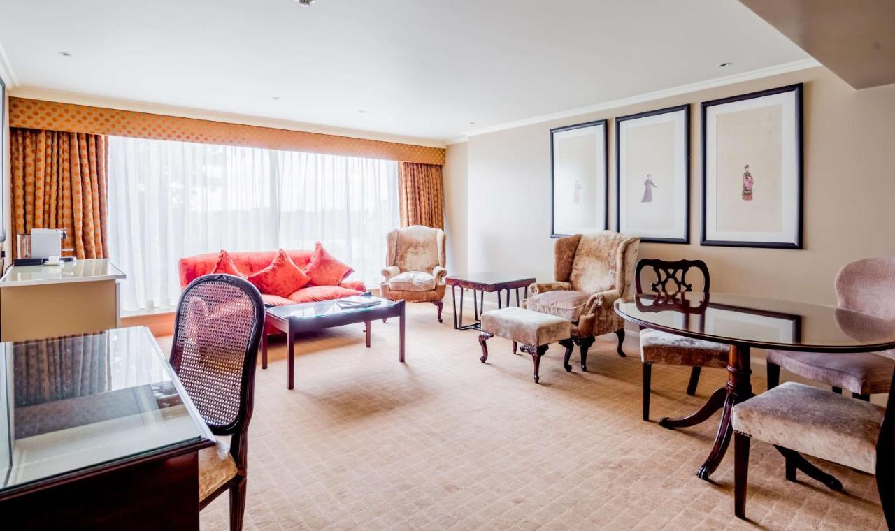 Radisson Blu Hotel, London Heathrow Hotel 4*